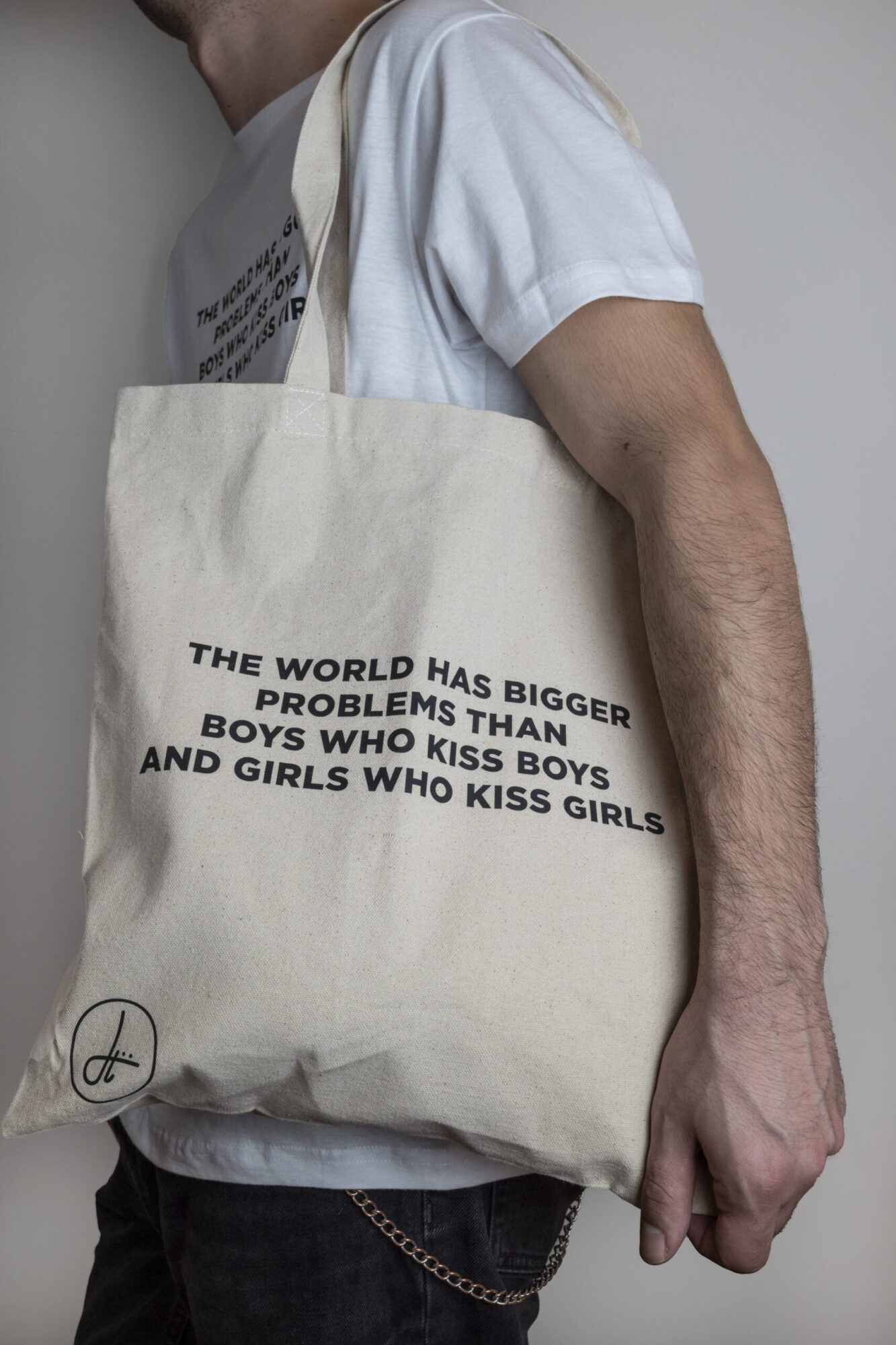 tote